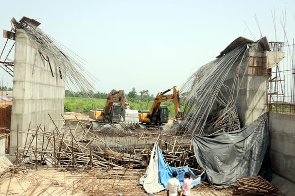 The officials of the construction company kept misleading the administration as well