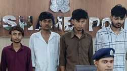 Delivery boy held hostage by youths in a car and demanded ransom