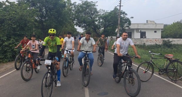 BRG runners Nitin and Rajesh cycled 600 km in 25 hours