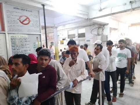 Doctors and nursing staff are being put on duty in medical college from civil hospital, patients are facing increased problems