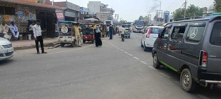 The traffic system is destroyed due to the willfulness of the drivers and illegal stands