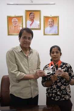MP honored player Richa Sharma
