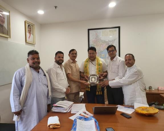 The matter of Katra railway gate reached the minister's office