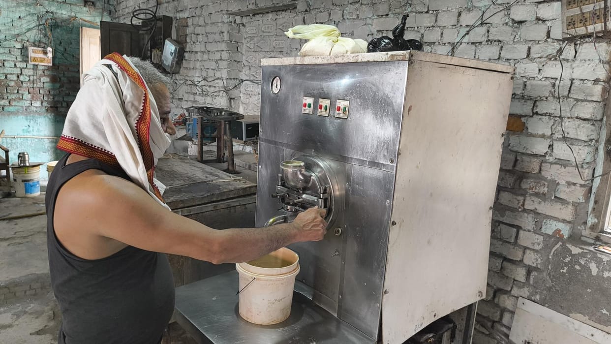 Consumption increased... businessmen are making ice cream from powder