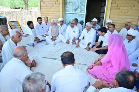 Jaisalmer News: Shekhawat arrived to pay tribute to Radheshyam Paimani, demanded Gondavan Man of India Award