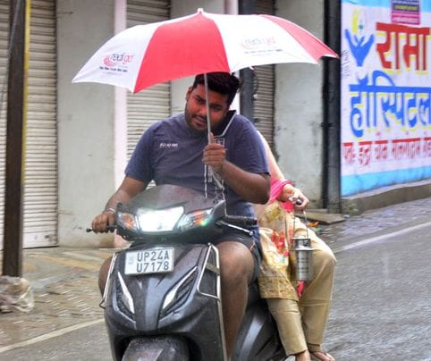 People were troubled by humidity throughout the day, light rain in the evening brought relief