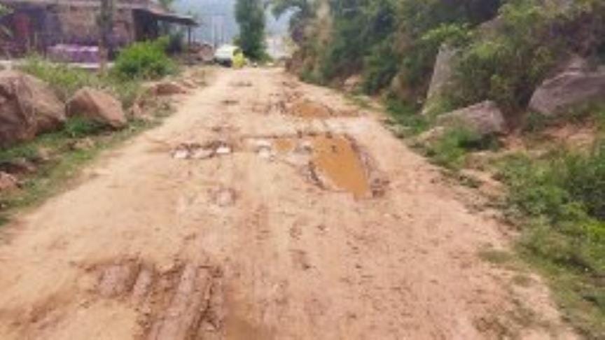 No Road, Peoples Face Problems