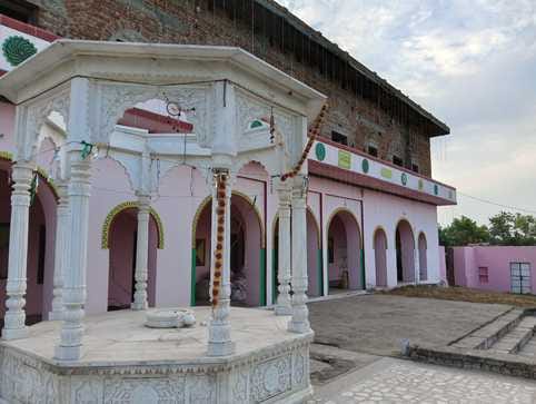 Saint conference and fair at Dadupanthi Ashram today