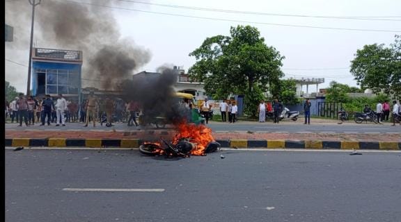 Truck hits bike, bike burns to ashes, father and son seriously injured