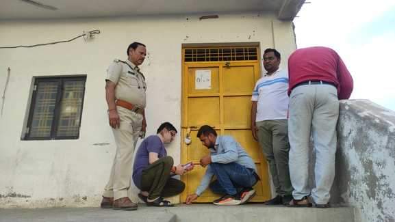 क्लीनिक को किया गया सील।