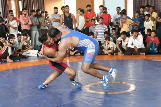 Talvinder and Amit became district Kesari in wrestling competition