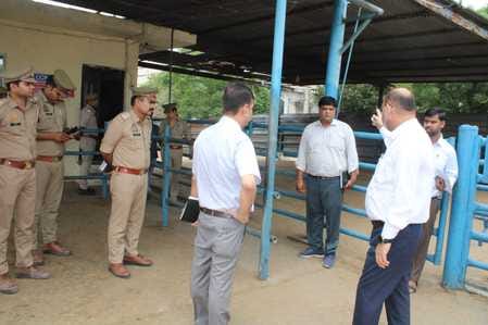 DM and SSP raided Shahid Akhlaq's meat factory
