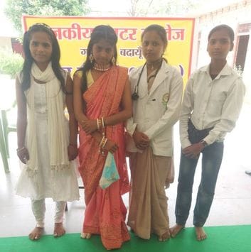 Children learnt drama in summer camp
