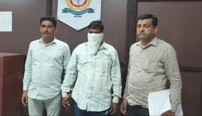 SI arrested taking bribe of Rs 20 thousand