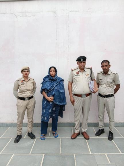 Woman accused of smuggling heroin worth Rs 3 crore arrested