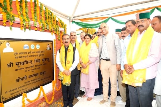 Chief Minister Sukhu gave a gift of Rs 100 crore to Dehra