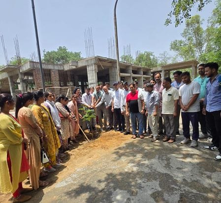 Resolution taken to make Government College a plastic college