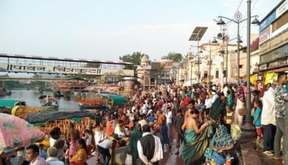 More than three lakh devotees took a dip in Mandakini
