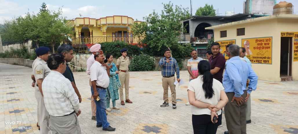 SDM Gaurav Chaudhary inspected the preparations for the mock drill
