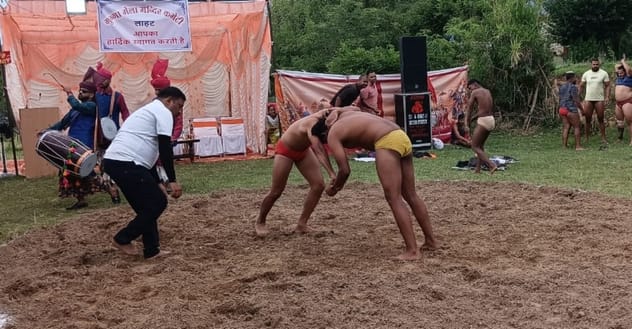Vishal wrestler won the Lahat Gugga Mandir wrestling