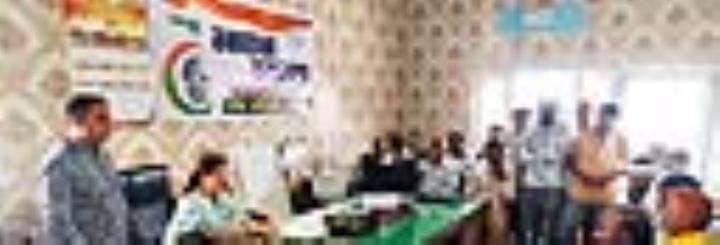 Street vendors and shopkeepers were made aware not to use polythene