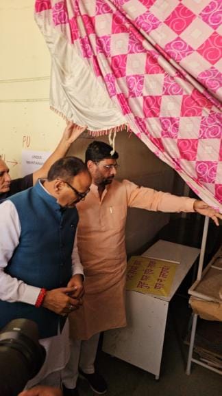 Deputy Chief Minister got angry after seeing broken window panes and grills