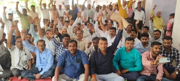 Irrigation department workers staged a sit-in protest