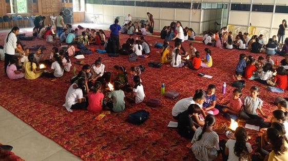 Arya Veerangana Dal gave training in Yagya to girl students