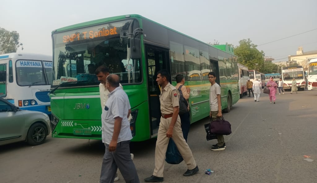 Enjoy AC bus travel at the cost of auto fare