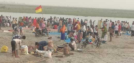 On Ganga Dussehra, devotees took a holy dip in Ramganga