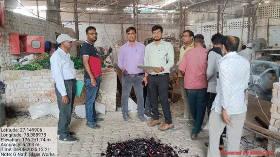 PCB's joint team arrived for inspection in factories