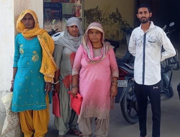Allegations of arbitrariness in registration in labor office, complaint given to the Deputy Commissioner