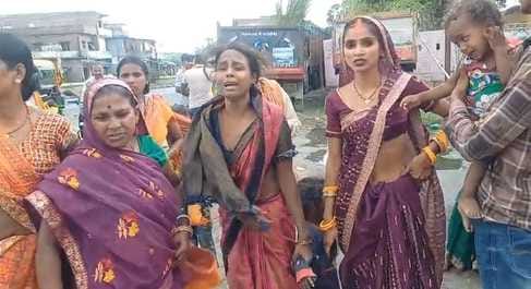 Bihar News: vaishali  youth dies of electric shock near toll plaza several injured vaishali today news
