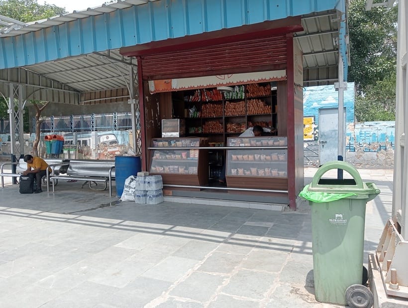 Chips-snacks being sold instead of handmade goods at station booths