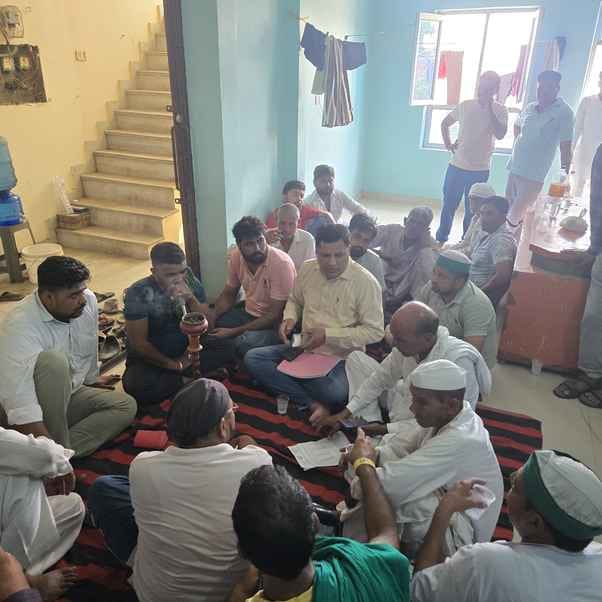 Bhakiyu's dharna at the Vigilance office of Energy Corporation