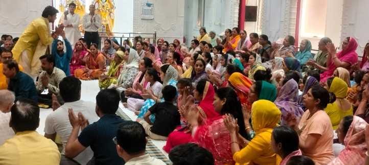 Khatu Shyam Baba was decorated, singers sang bhajans