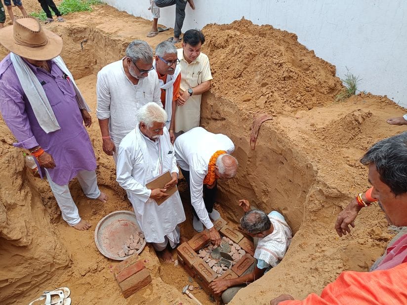 The foundation stone of Lord Parshuram temple was laid in Satnali