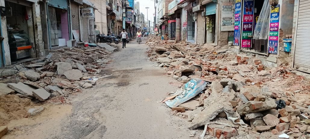 11 Encroachment removed in Hatta Bazar
