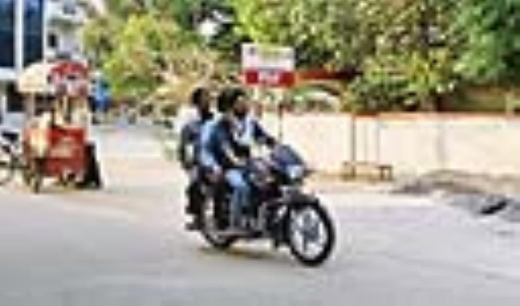 Campaign on paper: 28 people died in one month due to lack of helmet