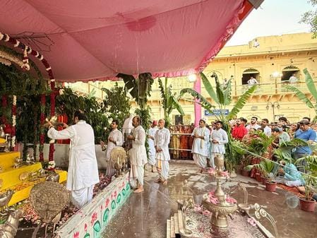 श्रीनाथजी मंदिर में  सावन भादो का मनोरथ