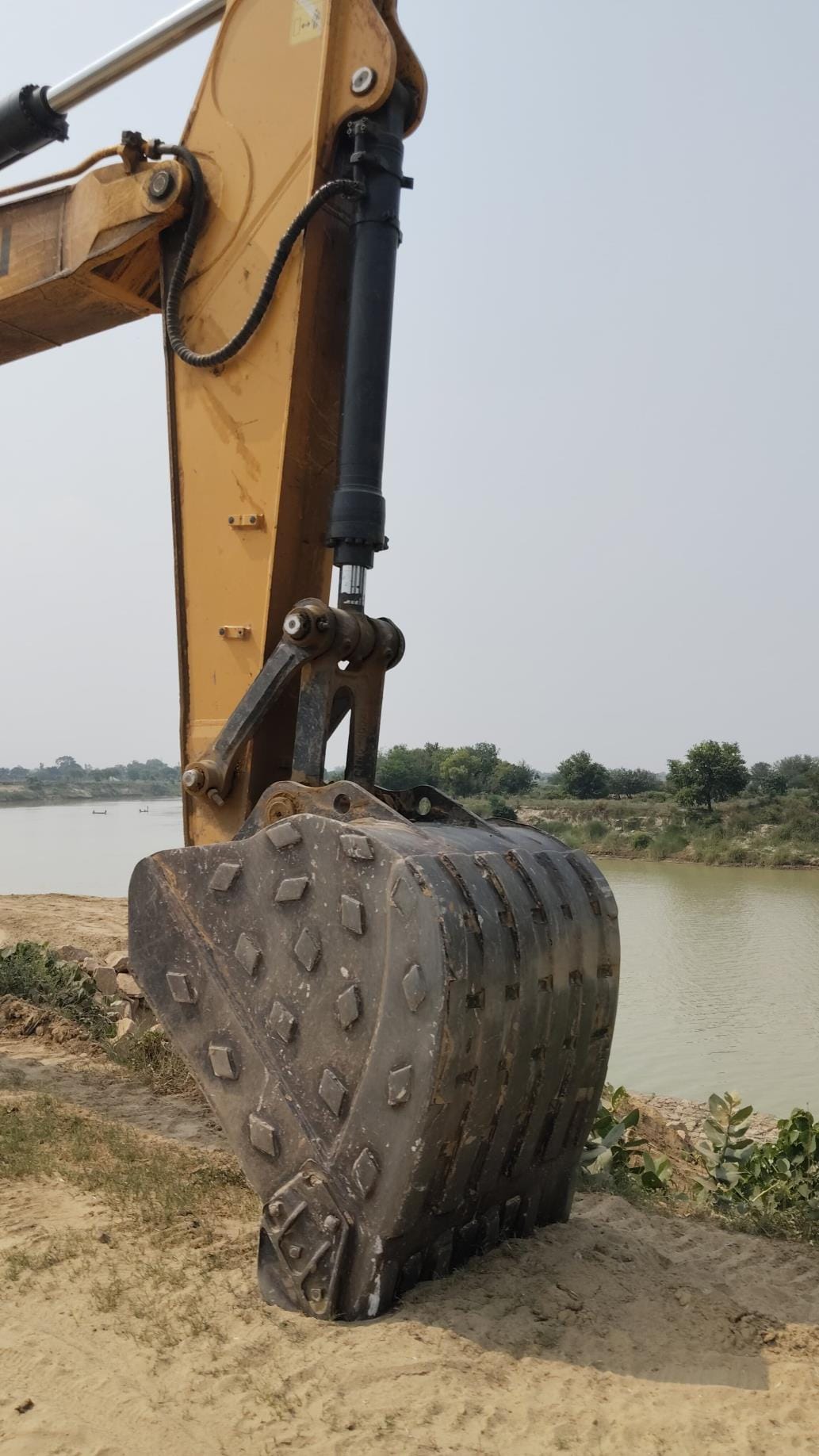 More than three crore rupees spent... yet Karmani-Belouli dam is incomplete