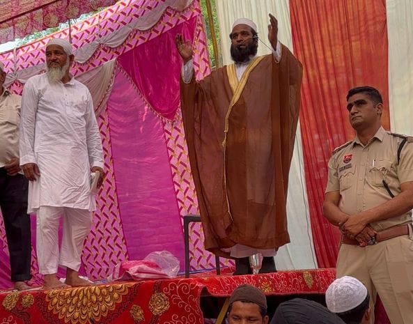 After offering namaz on Bakrid, prayed for peace and tranquility