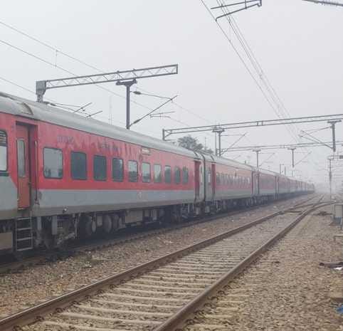 Jodhpur-Gorakhpur special train from 12 railway stations, halt at Deshnok station