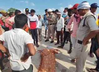 घटना स्थल पर मौजूद लोग