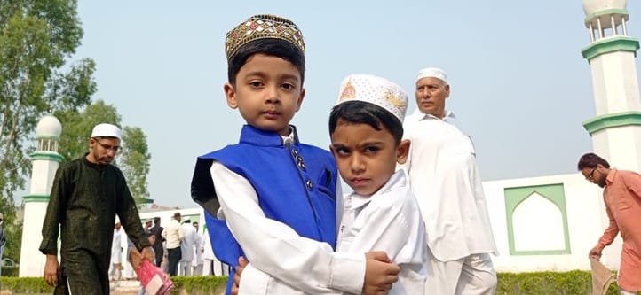 After offering namaz on Bakrid, prayed for peace