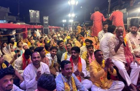 Baba, please bless me, I will get kirtan done, Shyam lovers danced to the bhajan