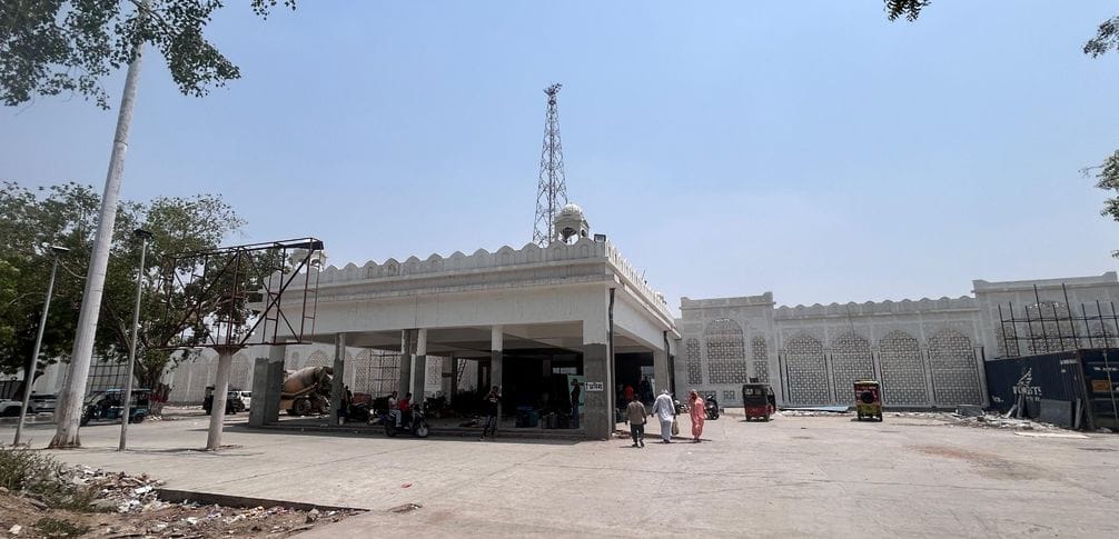 The foundation of foot over bridge at Rohtak railway station is ready, automatic stairs will be installed