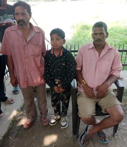 A child found wandering was taken to his relatives