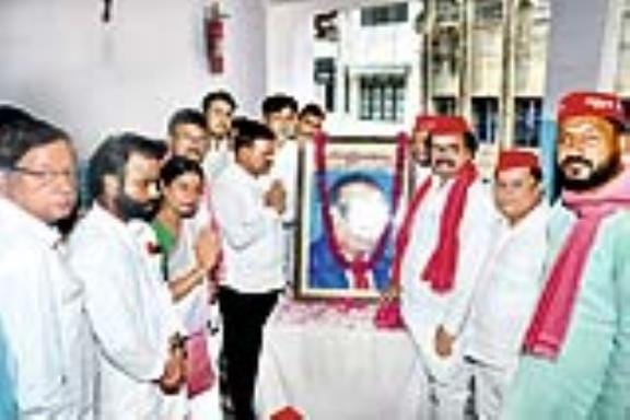 SP will connect youth and students to strengthen the constitution