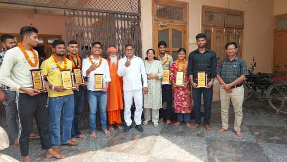 Honored selected students in Uttar Pradesh Police